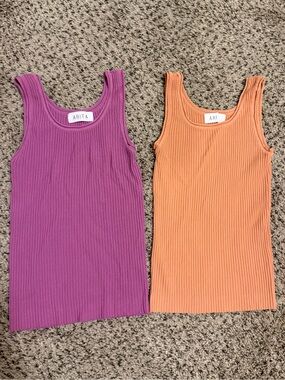 Arita Ribbed Scoop-Neck Colorful TankTops